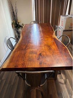 6 Seater Very Heavy Log Wood Dining Table with chairs with matching end table