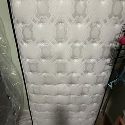 Sealy Mattress And Bed Frame With Box Spring 