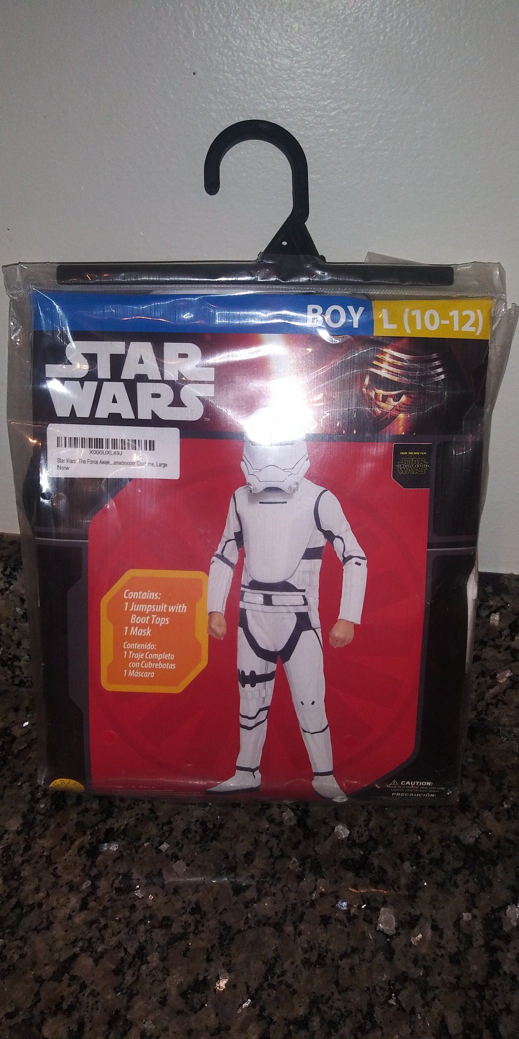 Star Wars boys costume: Large (10/12) Brand new. Sealed. Storm trooper / Flame trooper. Halloween.