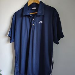 3 Nike men's tshirts size L / XL