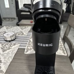 Keurig K-mini Single Serve Coffee Maker
