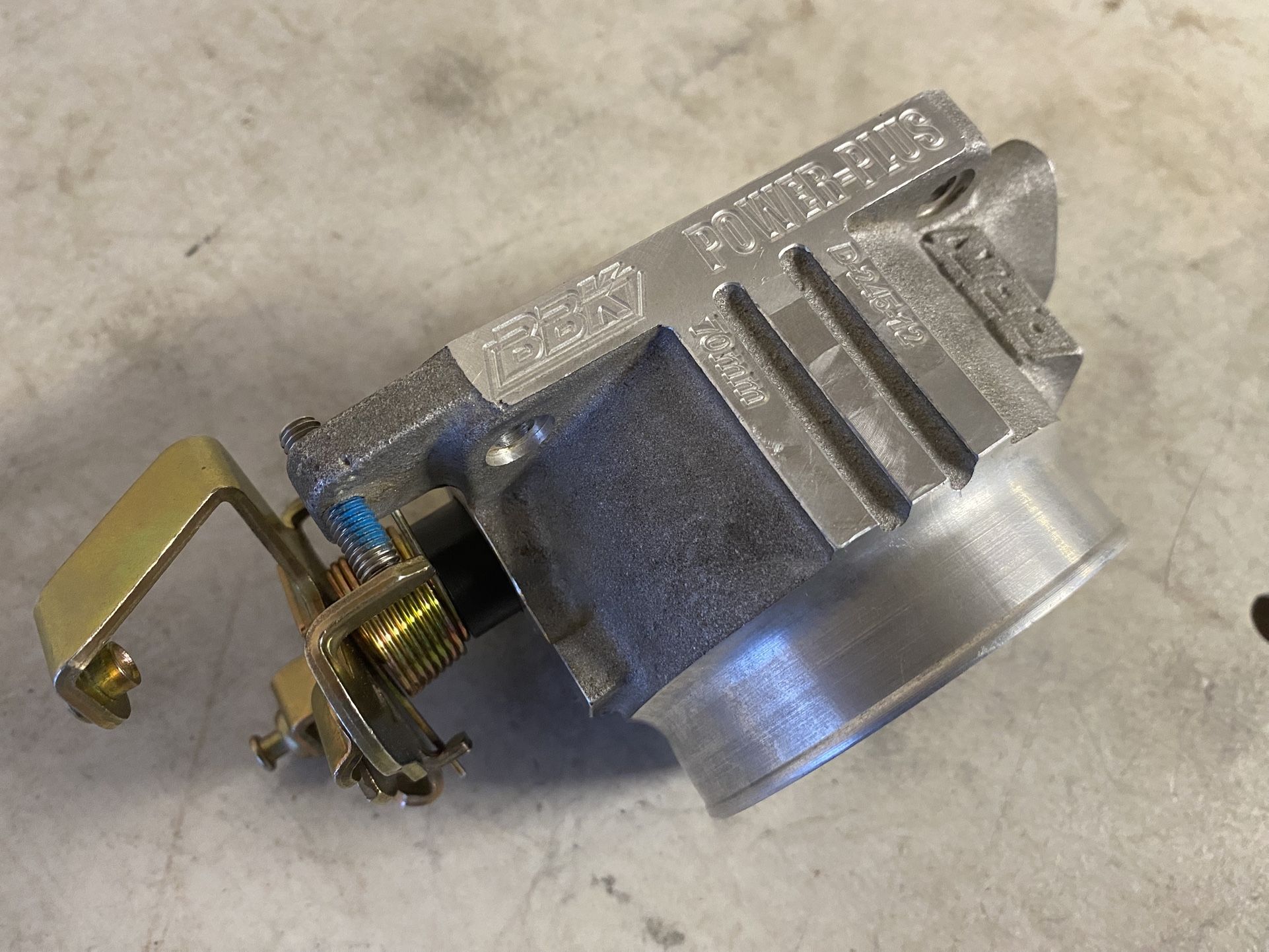 BBK - 70mm throttle Body - 5.0 Mustang