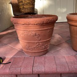 Light Weight Terracotta Flower Pot 