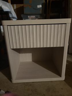 2 Bed Side Dressers 