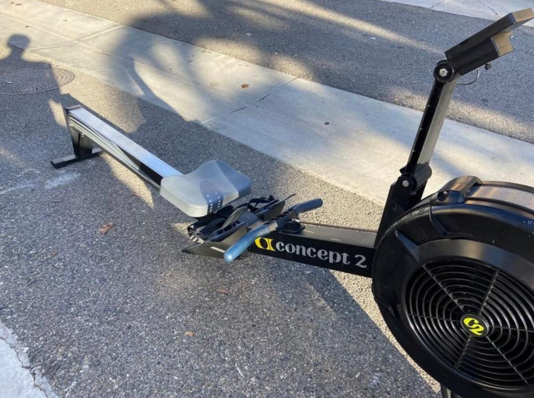Concept 2 Model D Rowing Machine With PM5 Performance Monitor 