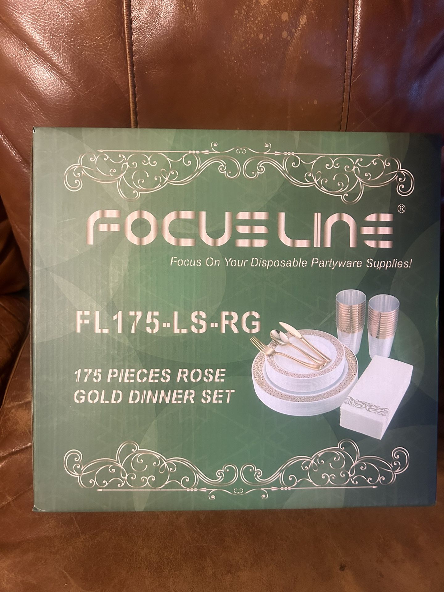 175 Pieces Rose Gold Dinner Set Brand New In Box