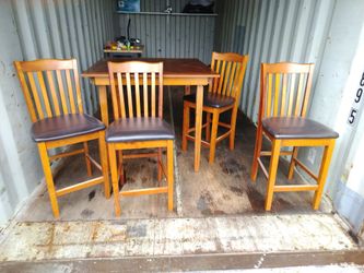 Dinning Table
