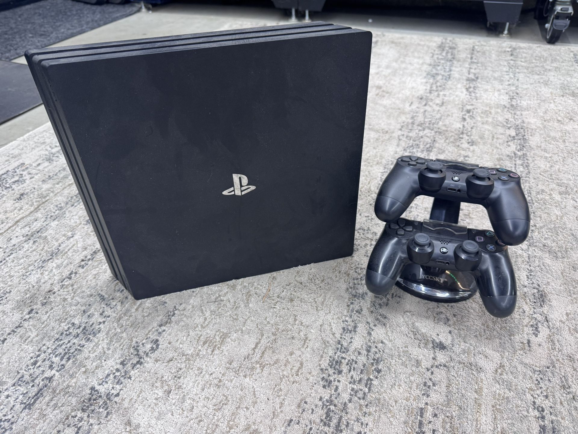 PlayStation 4 With Controllers