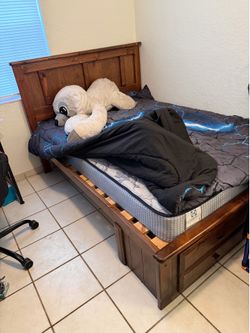Full size bed and mattress if wanted, used lightly