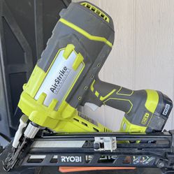 RYOBI ONE+ 18V Cordless AirStrike 15-Gauge Angled Finish Nailer and 2.0 Ah Compact Battery and Charger Starter Kit