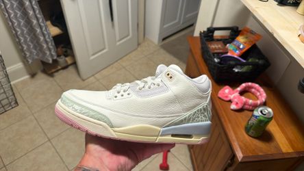 Jordan 3 Easter color way