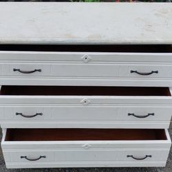 Dresser and Mirror 75$