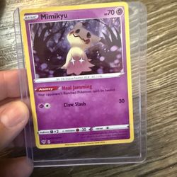 Mimikyu (081/189) card from the Pokémon Darkness Ablaze
