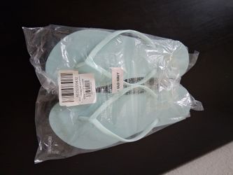 Old Navy Flip Flops Light Blue
