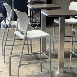 Bar Stools And Table 