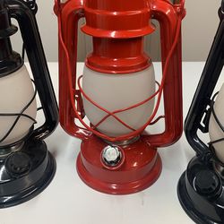 Vintage LED Hurricane Lantern, Warm White Battery Operated Lantern, Antique  Metal Hanging Lantern with Dimmer Switch, 15 LEDs, 150 Lumen for Indoor or
