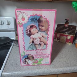 Strawberry Vintage Doll By Kenner