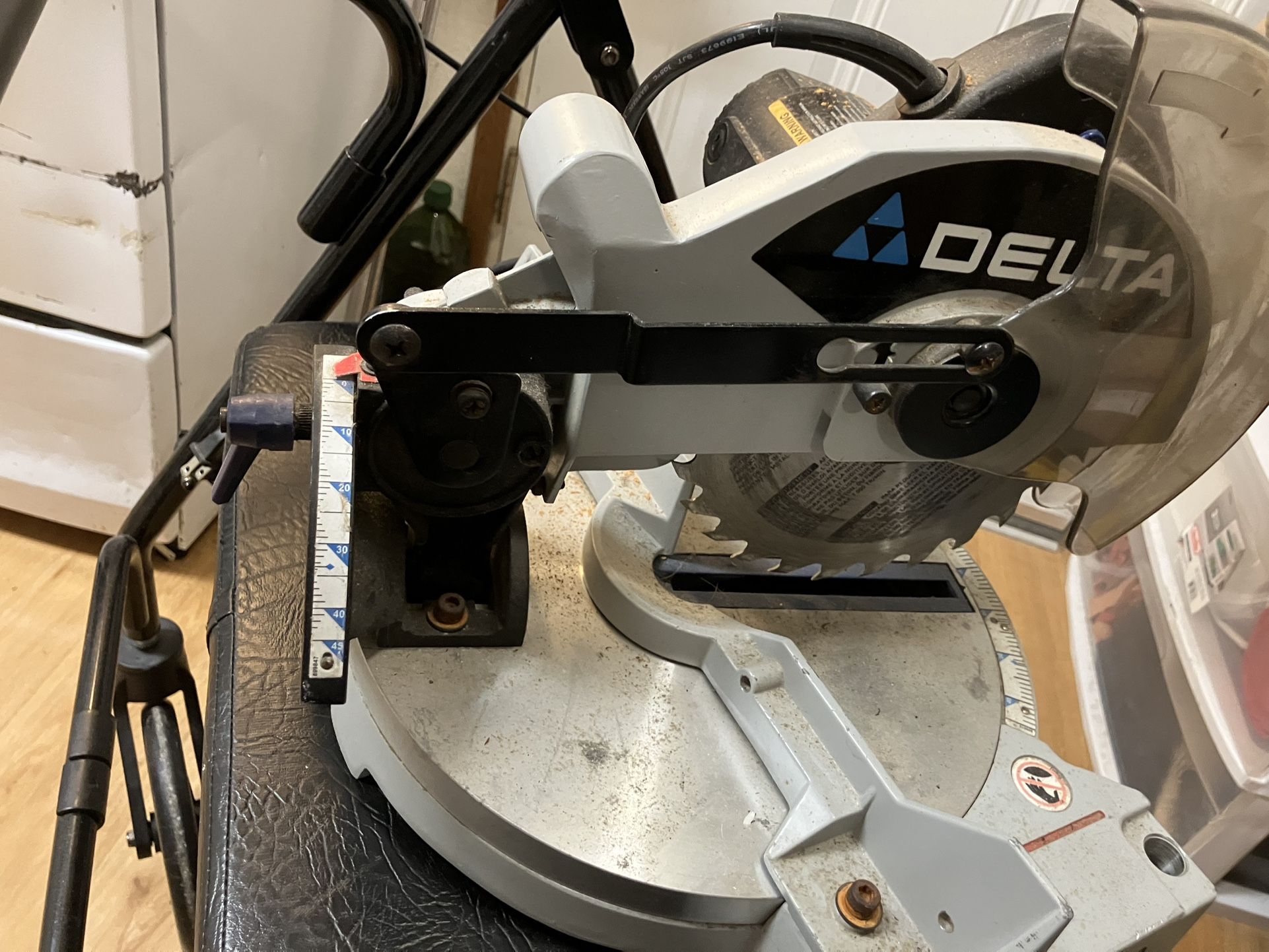 Delta Rotating Miter Saw