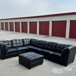 Beautiful Black L Shape  Living Room Set 