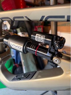 Brand New 2026 Rock Shox Vivid Air C1 230x65