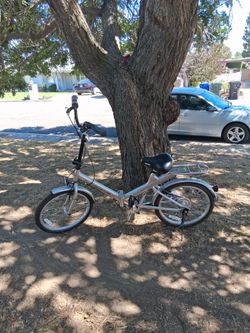 Folding bicycle