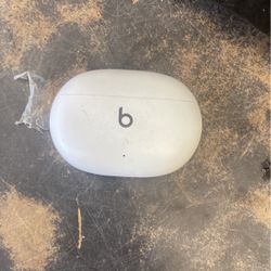 Beats Studio Ear Bud
