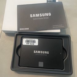 Samsung 860 250GB Internal Solid State Drive 