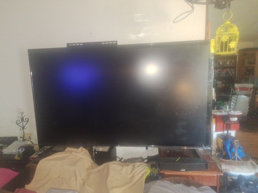 98" Onn Flat Screen TV ✨NEW✨