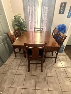 Dinning table