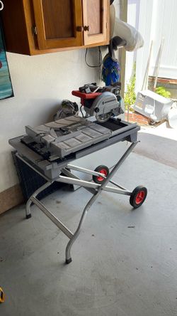 Diamondback Tile Saw