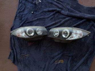 BMW 128i/135i halo headlights