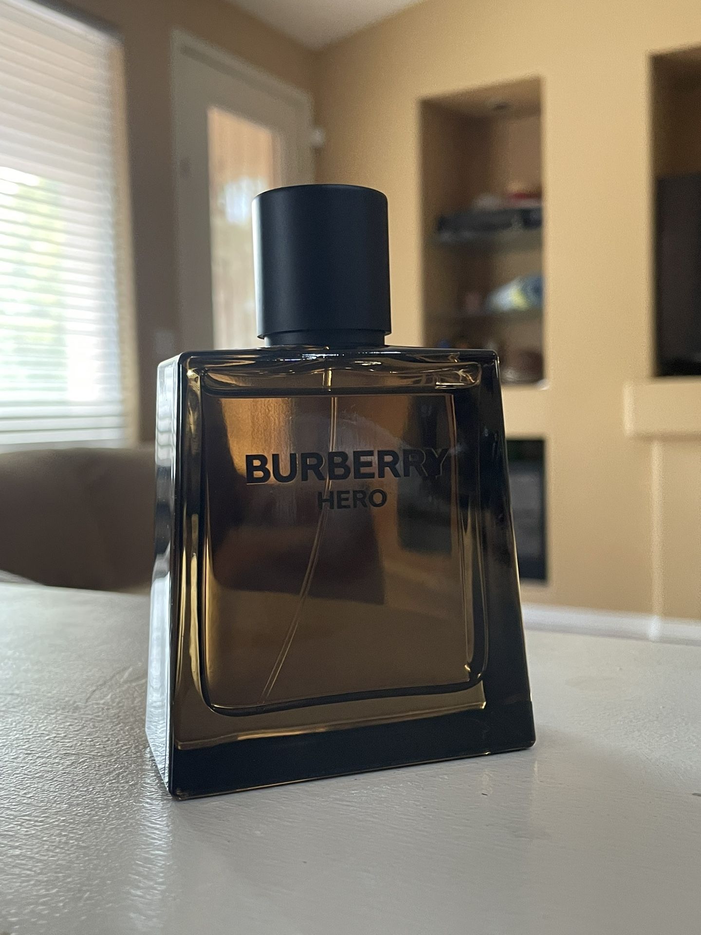 Burberry Hero Parfum Intense