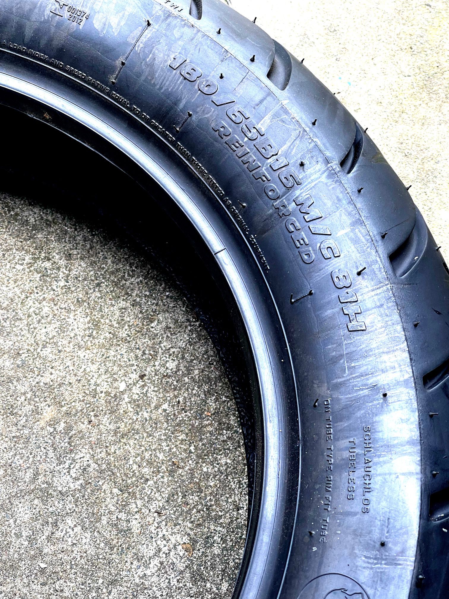 $179 OR MAKE AN OFFER :: NEW REAR TIRE FOR A MOTORCYCLE 