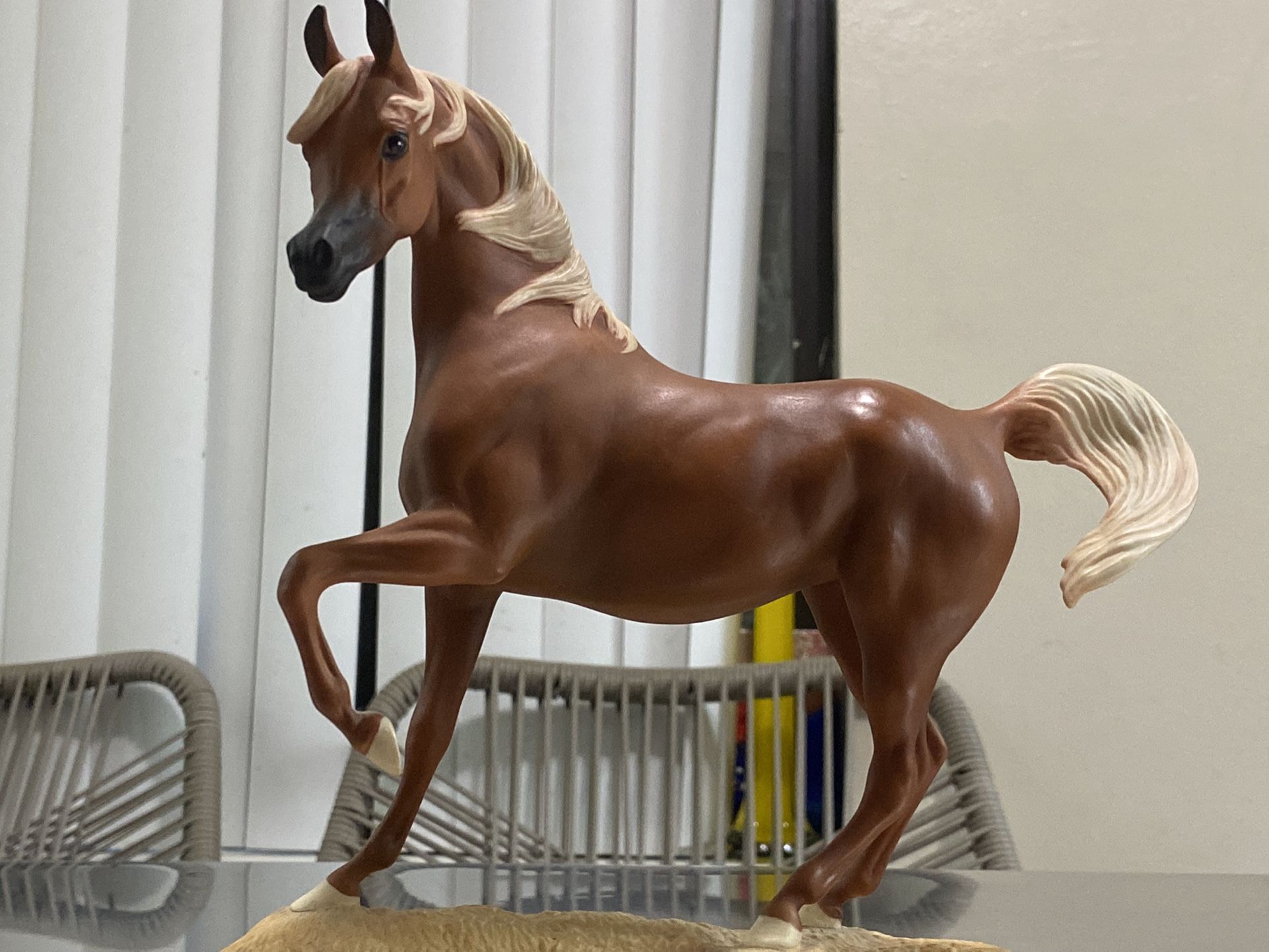 1987 FRANKLIN MINT MY FRIEND FLICKA HORSE FIGURINE BY PAMELA DU BOULAY