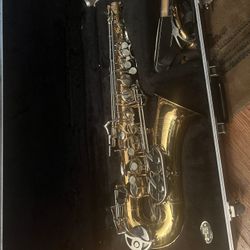 Bundy 2 Saxophone