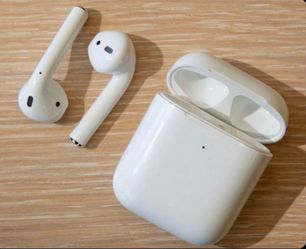 Apple AirPods (2nd Generation)