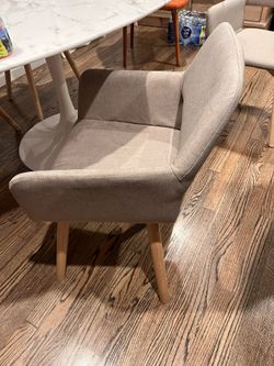 4 Dining Chairs