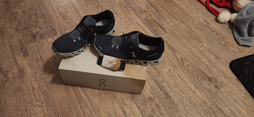 On Cloud Tennis Shoes