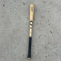 Dbats wood bat 28inch 
