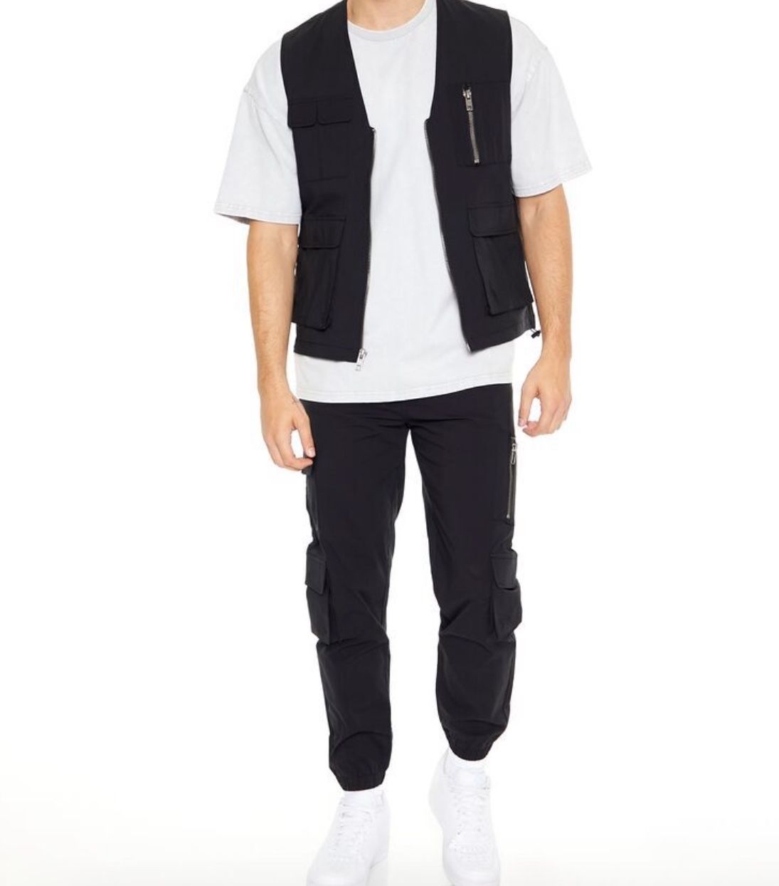 New Woven V-Neck Utility Vest & Woven Cargo Joggers Set, Size XXL (Black) Utility Vest (XXL)