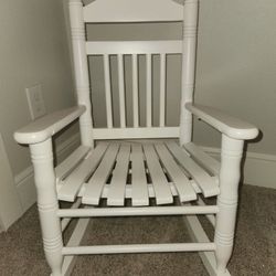 Cracker Barrel White Slat Child Rocking Chair


