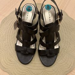  New Women’s Tahari Strappy Black Leather Shoes- Size 8M