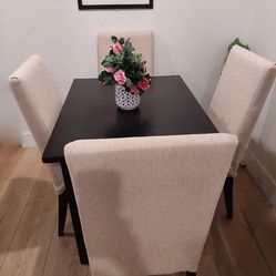 Dining table and chairs good