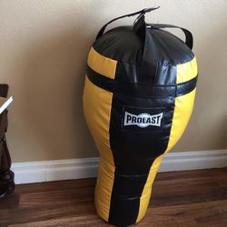 PUNCHING BAG BRAND NEW ANGLE PROFESSIONAL MMA 90 POUNDS FILLED UPPERCUT MADE USA 💪💪