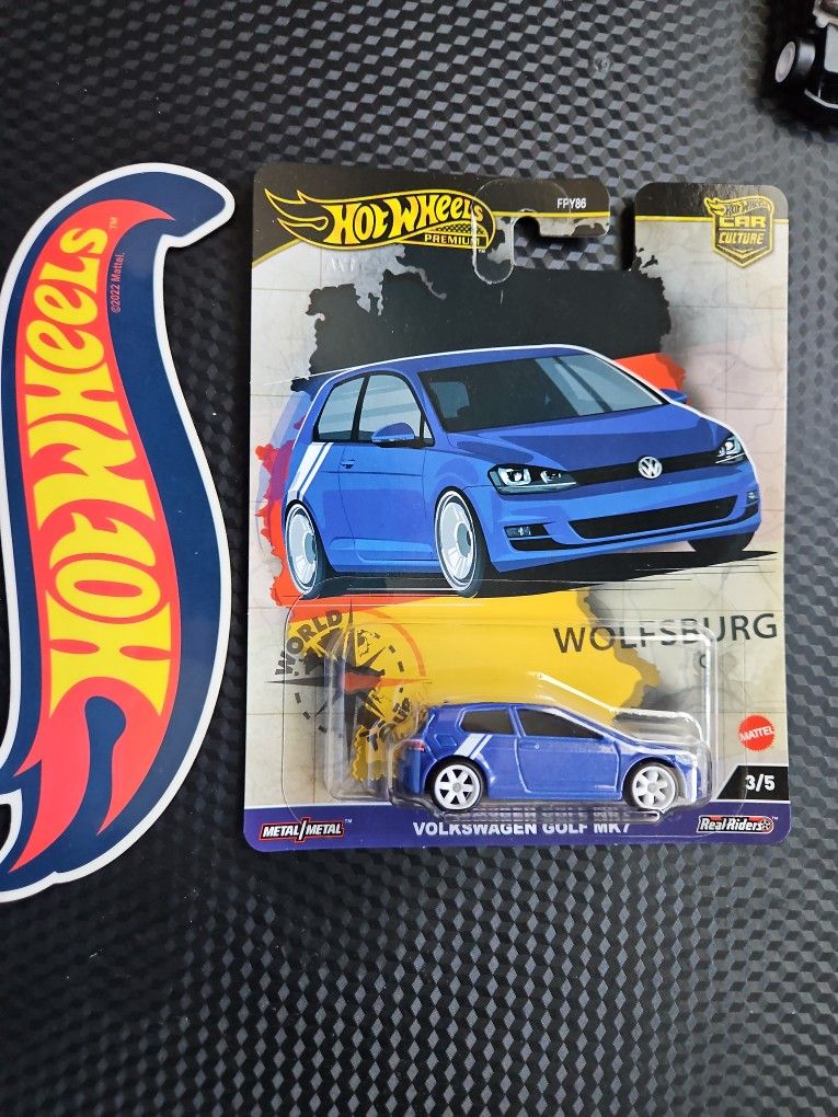 Hot Wheels Premium Car Culture World Tour Volkswagen Golf Mk7 VW