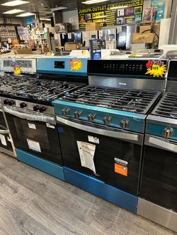 Gas Stoves Different Brands Take One Home In Payments Please Read Description