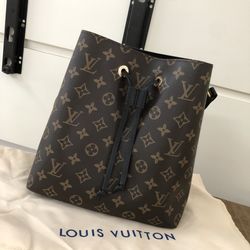 Authentic Louis Vuitton women Bags Monogram Classic Bucket Crossbody Bag