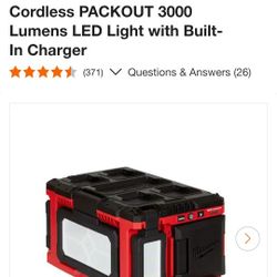 Milwaukee. M18 18-Volt Lithium-lon Cordless PACKOUT 3000 Lumens LED Light with Built- In Charger