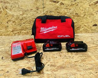Milwaukee 2 Batteries M18 CP3.0 High Output With Charger And Tool Bag Battery 3.0
