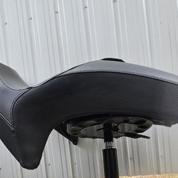 Victory Cross Country OEM seat.